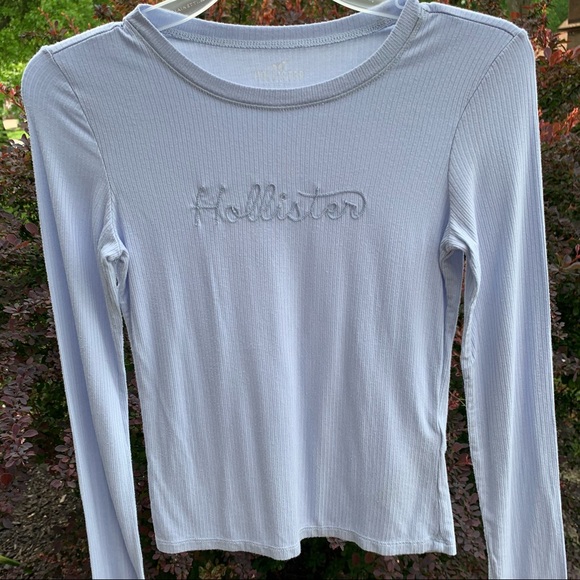 Hollister Tops - Hollister long sleeve ribbed t-shirt